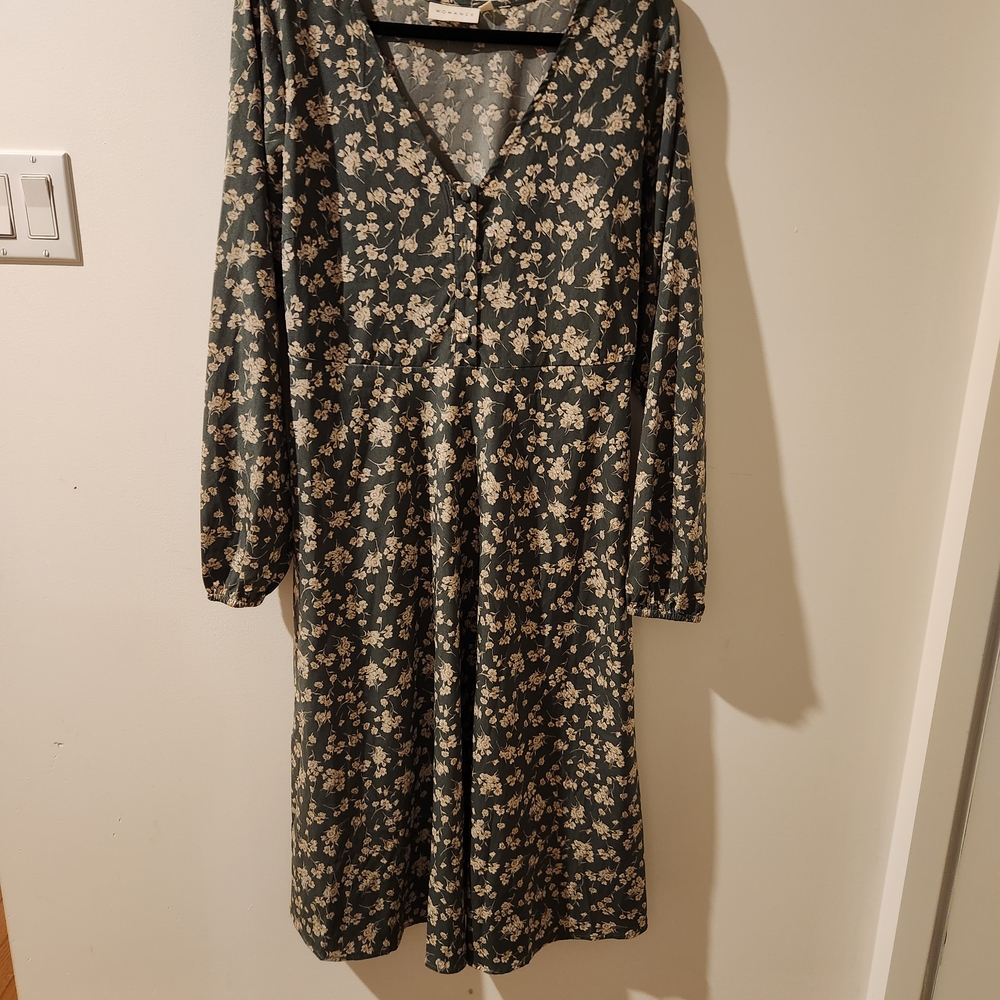 Floral V-Neck Dress